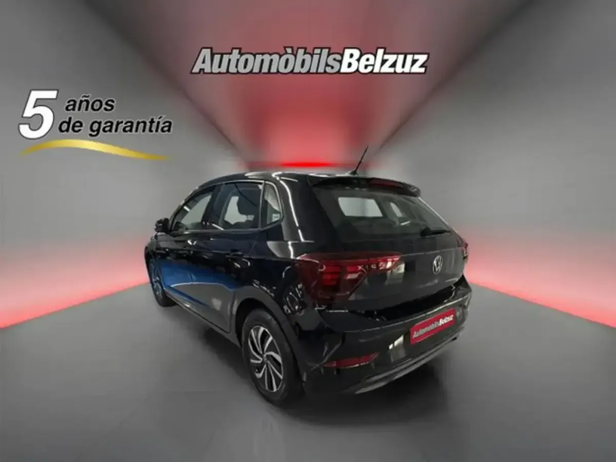 Usado VW Polo Life 95 CV (69 kW) 2022 Negro Utilitario