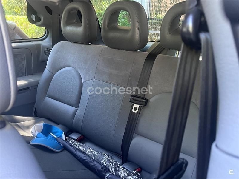 Usado Chrysler Grand Voyager 150 CV (110 kW) 2007 Azul Monovolumen