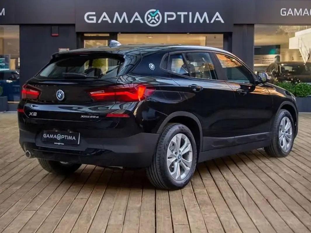Usado BMW X2 Comfort Edition 220 CV (161 kW) 2023 Negro SUV