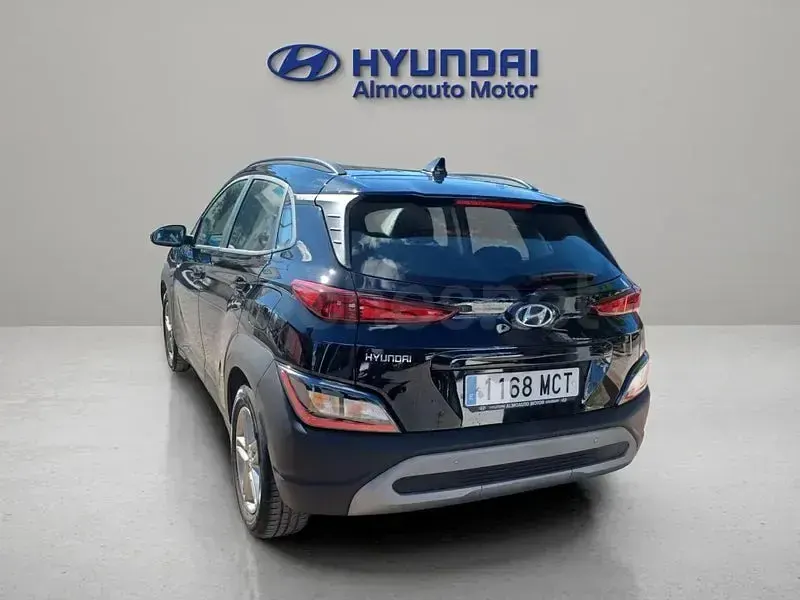 Usado Hyundai Kona 120 CV (88 kW) 2022 Negro SUV