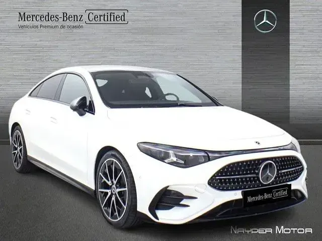 Nuevo Mercedes CLA220 AMG line 211 CV (155 kW) 2026 Blanco polar Berlina