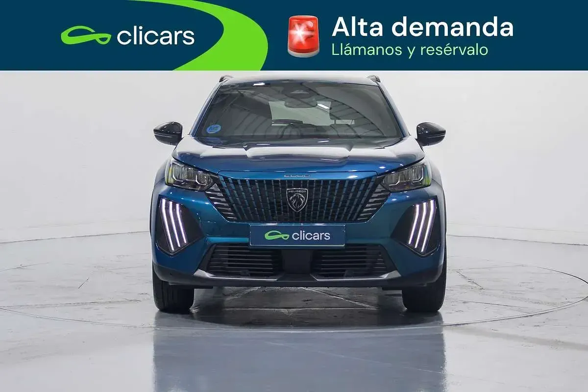 Usado Peugeot e-2008 Allure 114 kW (156 CV) 2025 Azul SUV