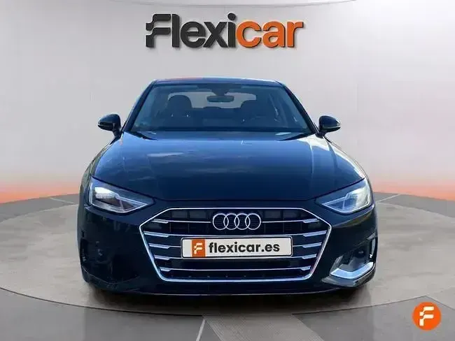 Usado Audi A4 Advanced Plus 136 CV (100 kW) 2021 Negro Berlina