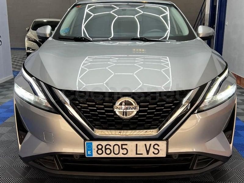 Usado Nissan Qashqai N-Connecta 140 CV (102 kW) 2022 Gris / plata SUV