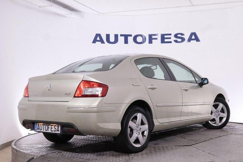 Usado Peugeot 407 Sport 140 CV (102 kW) 2009 Beige Berlina