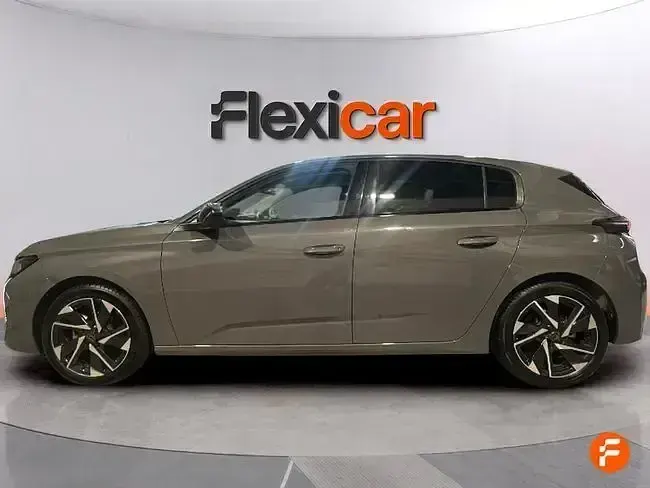 Usado Peugeot 308 Allure 130 CV (95 kW) 2024 Gris