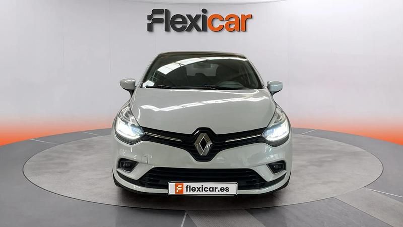 Usado Renault Clio IV 90 CV (66 kW) 2017 Blanco Berlina
