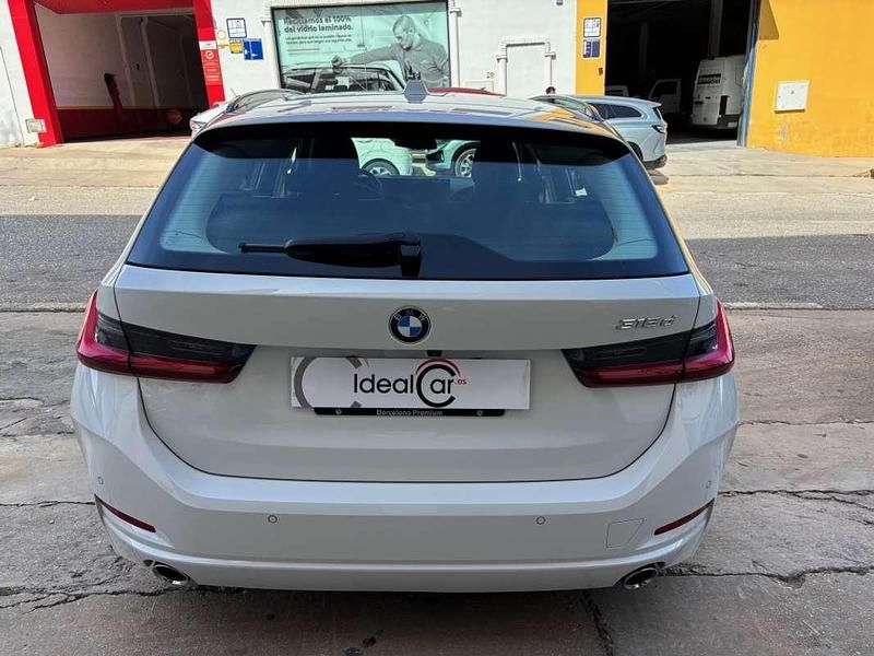 Usado BMW 318 150 CV (110 kW) 2025 Blanco Familiar