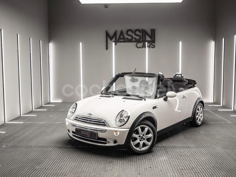 Usado Mini One Cabriolet 90 CV (66 kW) 2007 Beige Descapotable