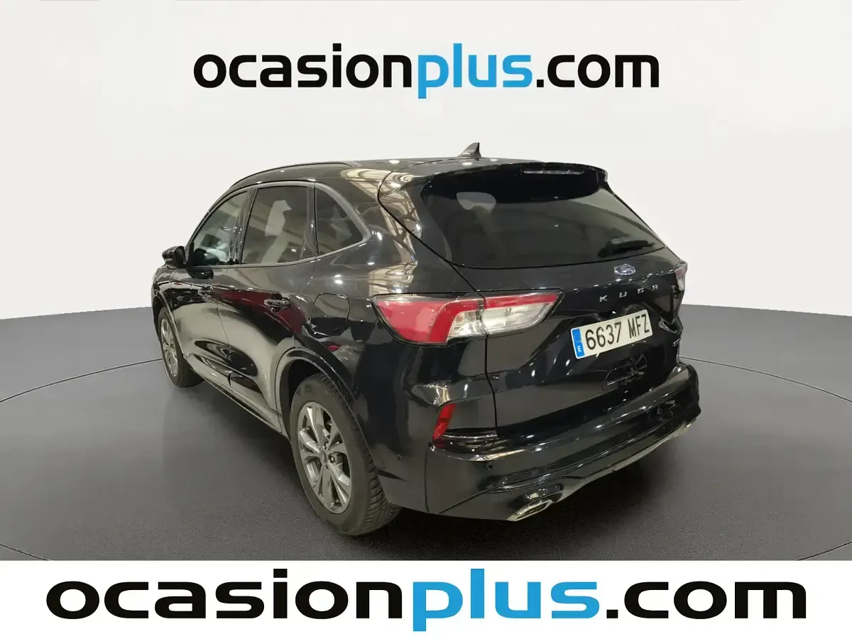 Usado Ford Kuga ST-Line 225 CV (165 kW) 2023 Negro SUV
