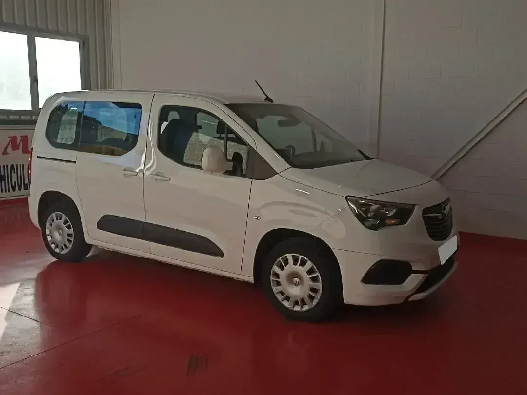 Usado Opel Combo Life Business Edition 100 CV (73 kW) 2022 Blanco