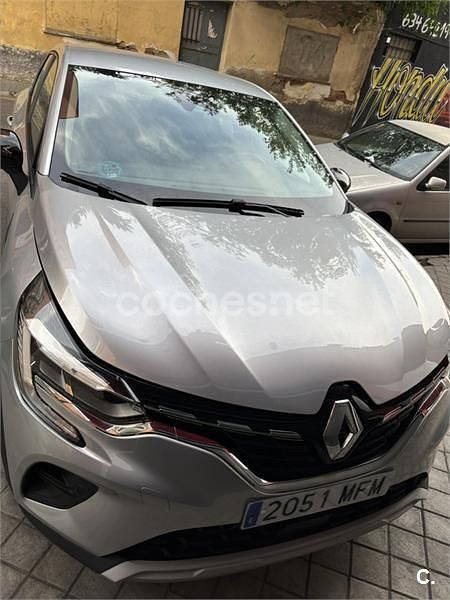 Usado Renault Captur Equilibre 90 CV (66 kW) 2023 Gris / plata SUV