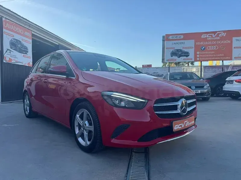 Usado Mercedes B220 190 CV (139 kW) 2019 Rojo Utilitario