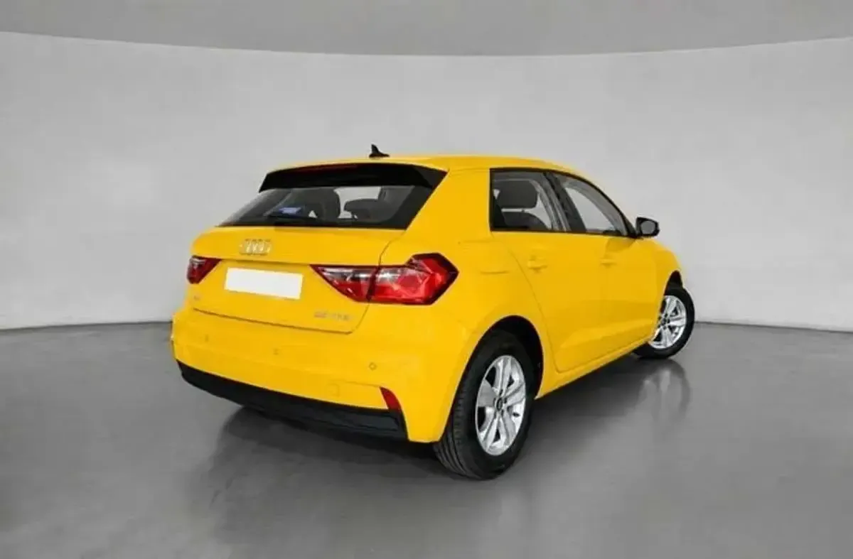 Usado Audi A1 Sportback 95 CV (69 kW) 2023 Amarillo Utilitario