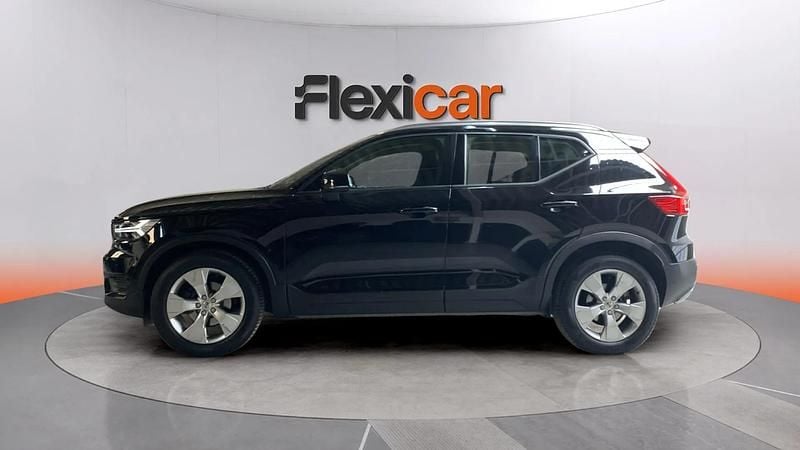 Usado Volvo XC40 Momentum 150 CV (110 kW) 2020 Negro SUV