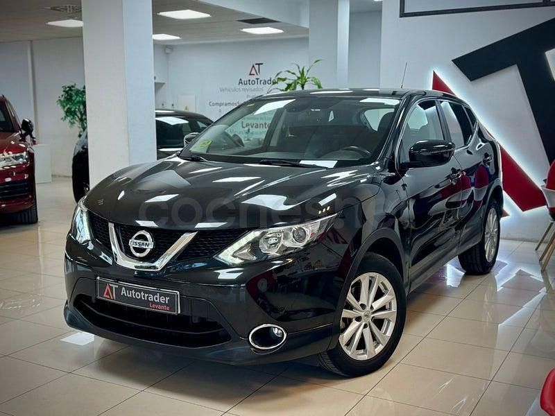 Usado Nissan Qashqai N-Connecta 110 CV (80 kW) 2015 Negro SUV