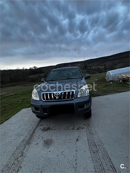 Usado Toyota Land Cruiser 166 CV (122 kW) 2007 Gris / plata SUV