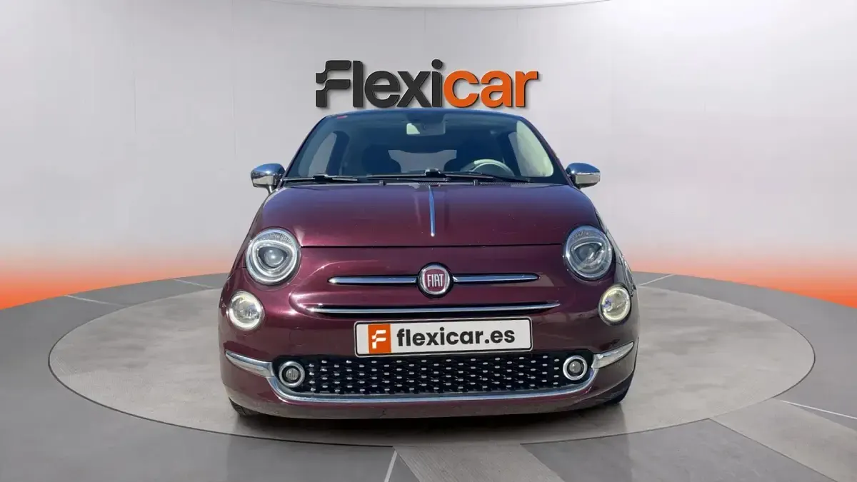 Usado Fiat 500 Dolcevita 71 CV (52 kW) 2021 Violeta Berlina