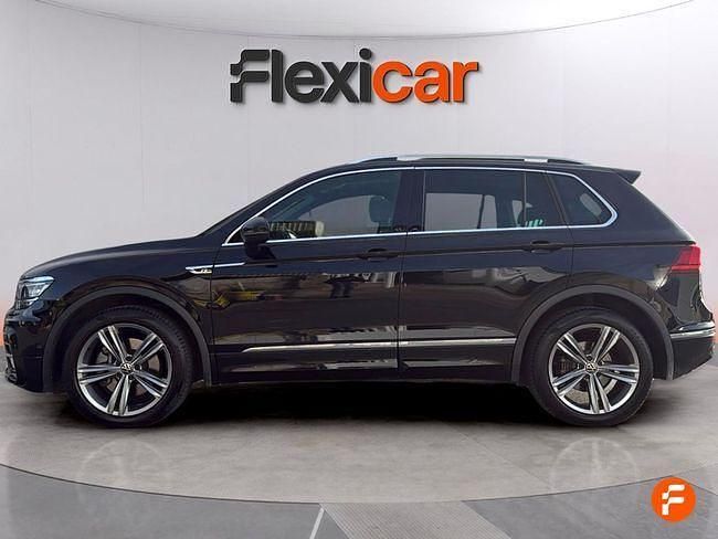 Usado VW Tiguan Sportline 190 CV (139 kW) 2020 Negro SUV