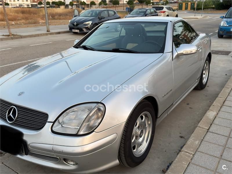 Usado Mercedes SLK200 163 CV (119 kW) 2000 Gris / plata Descapotable