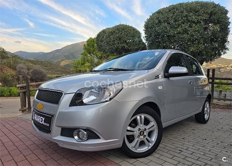 Gris / plata Usado 2011 Chevrolet Aveo LT Berlina | 5490 € (Precio justo) - Imagen 1/4