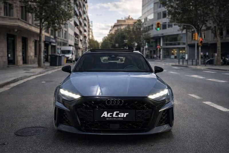 Usado Audi RS3 Sportback 400 CV (294 kW) 2025 Gris Utilitario