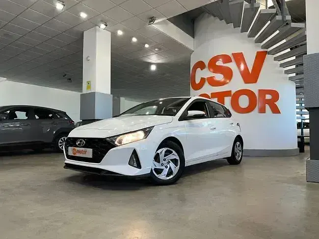 Usado Hyundai i20 101 CV (74 kW) 2021 Blanco Utilitario