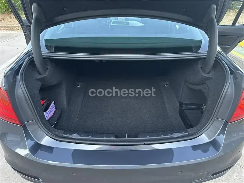 Usado BMW 320 184 CV (135 kW) 2013 Gris / plata Berlina
