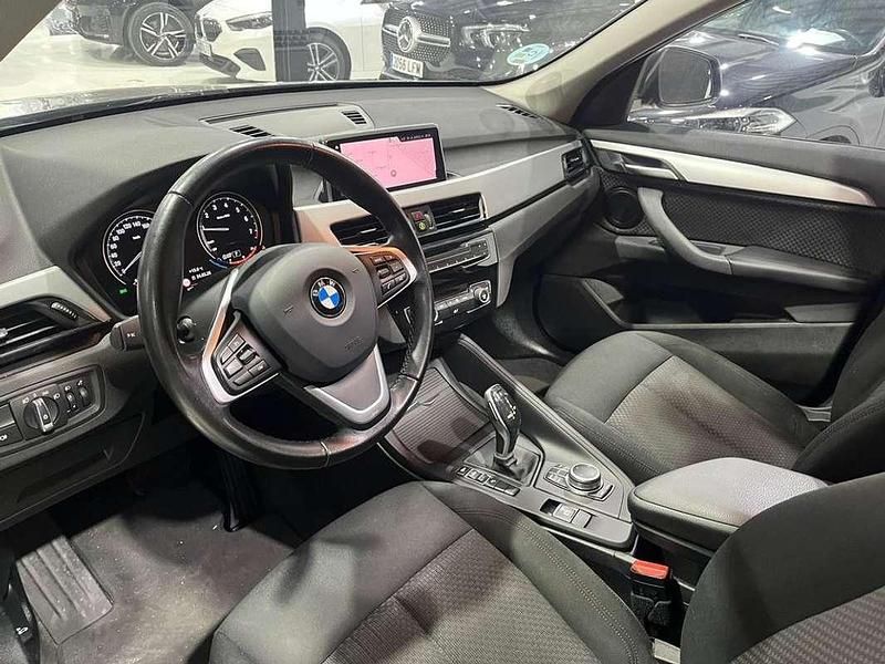 Usado BMW X1 Comfort Edition 136 CV (100 kW) 2021 Gris SUV