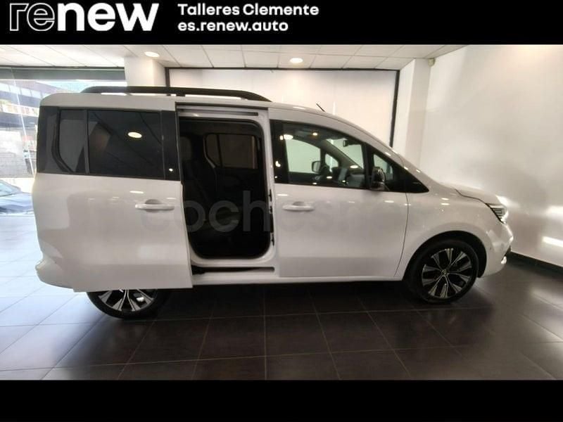 Usado Renault Kangoo Zen 95 CV (69 kW) 2021 Blanco Monovolumen