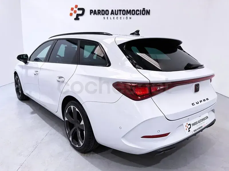 Usado Cupra Leon 150 CV (110 kW) 2023 Blanco Familiar