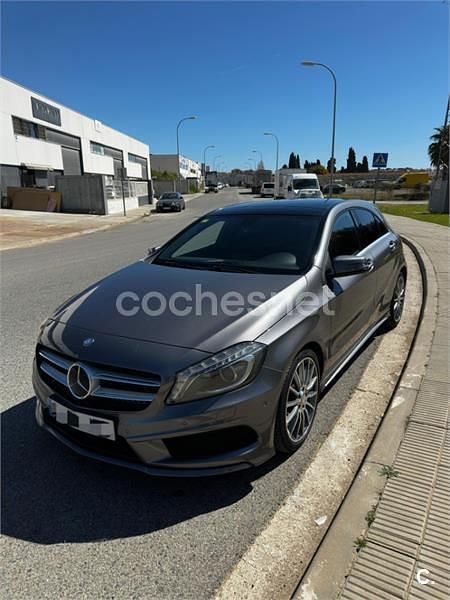 Usado Mercedes A200 AMG line 156 CV (114 kW) 2015 Gris / plata Berlina