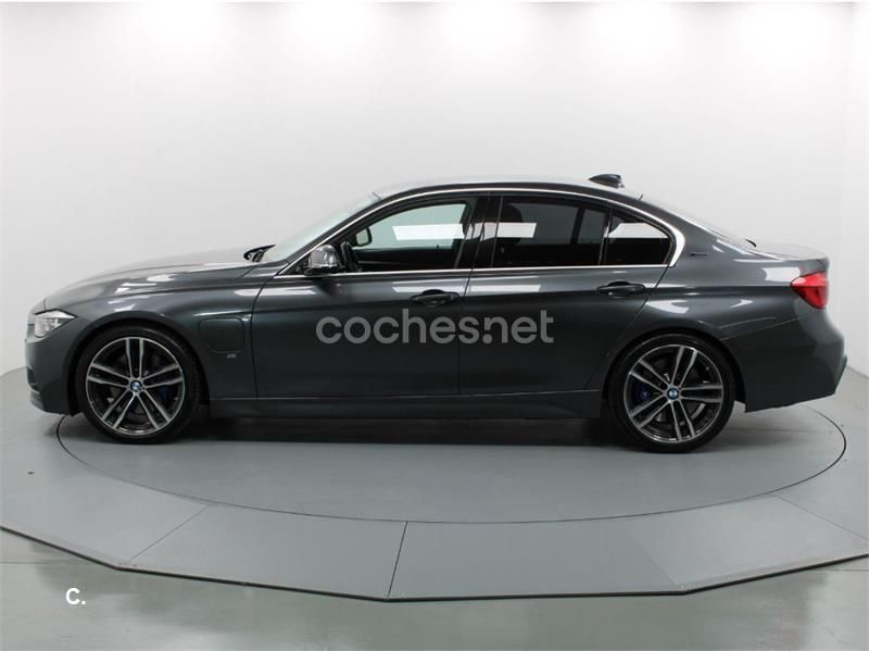 Gris / plata Usado 2018 BMW 330e Berlina | 20.000 € (Precio justo) - Imagen 1/4