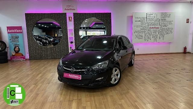 Usado Opel Astra 140 CV (102 kW) 2015 Utilitario
