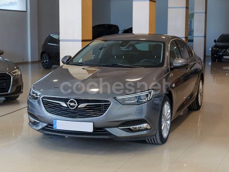 Gris / plata Usado 2019 Opel Insignia Excellence Berlina | 13.290 € (Un poco caro) - Imagen 1/4