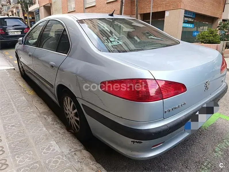 Usado Peugeot 607 160 CV (117 kW) 2003 Azul Berlina