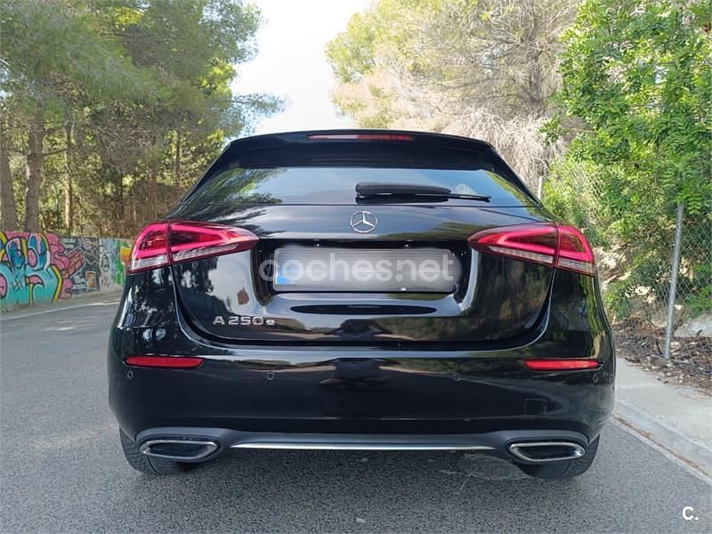 Begagnad Mercedes A250 218 HK (160 kW) 2020 Svart Sedan