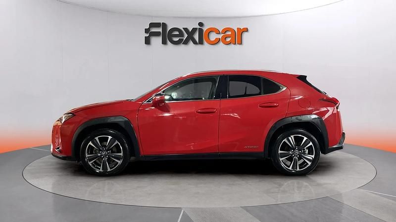 Usado Lexus UX 184 CV (135 kW) 2022 Rojo SUV