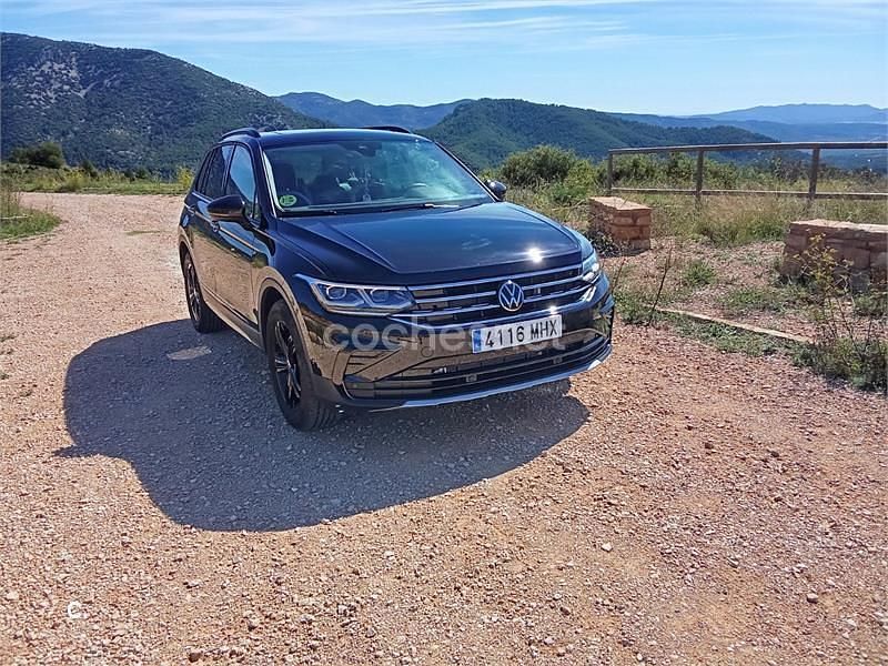 Negro Usado 2023 VW Tiguan Sportline SUV | 32.000 € (Buen precio) - Imagen 1/4