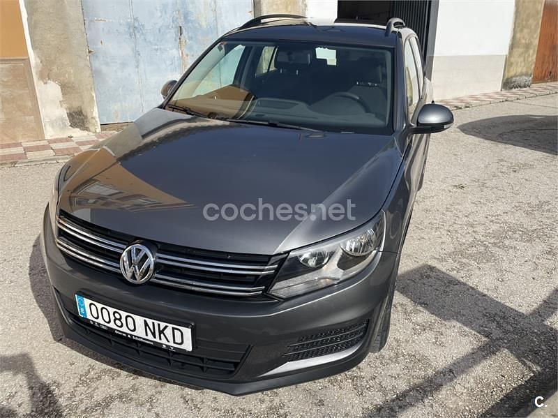 Usado VW Tiguan Sportline 150 CV (110 kW) 2016 Gris / plata SUV