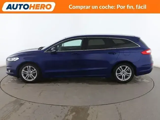 Usado Ford Mondeo Titanium 160 CV (117 kW) 2018 Azul Familiar