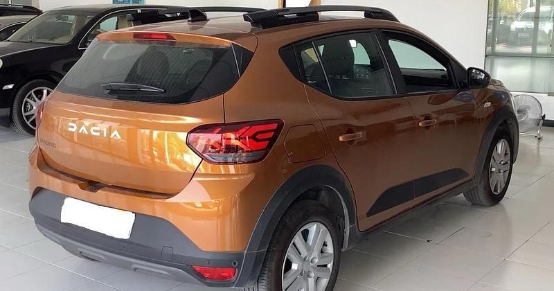 Usado Dacia Sandero Expression 91 CV (66 kW) 2023 Utilitario