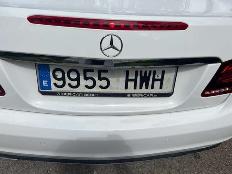 Usado Mercedes E220 Avantgarde 170 CV (125 kW) 2014 Blanco Berlina