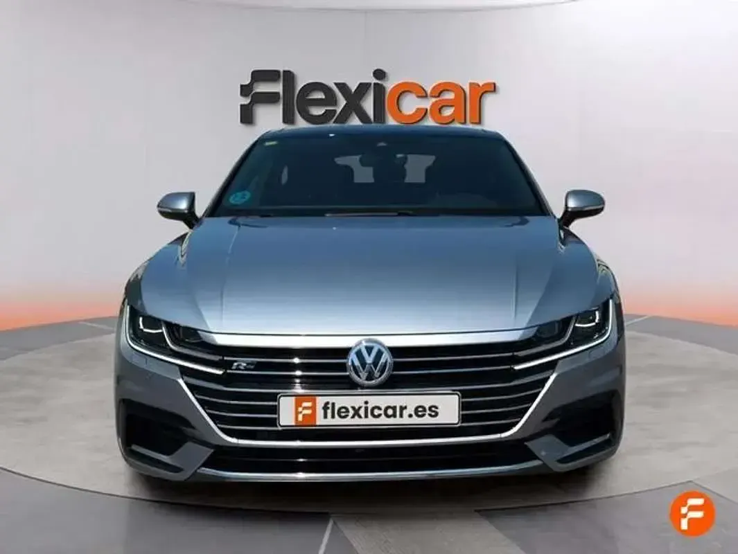 Usado VW Arteon R-line 190 CV (139 kW) 2019 Gris Utilitario