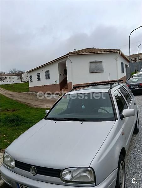 Usado VW Golf III Conceptline 90 CV (66 kW) 1998 Gris / plata Familiar