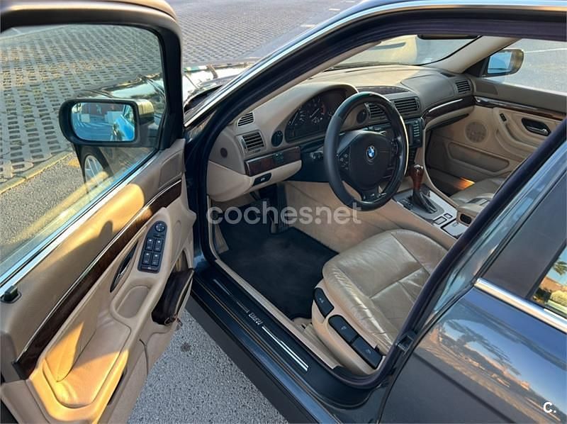 Usado BMW 730 184 CV (135 kW) 2001 Gris / plata Berlina