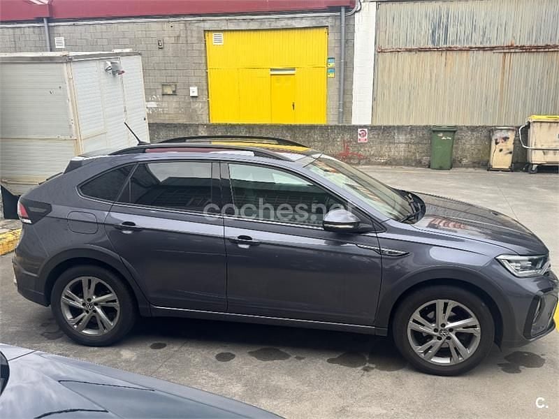 Usado VW Taigo R-line 110 CV (80 kW) 2022 Gris / plata SUV