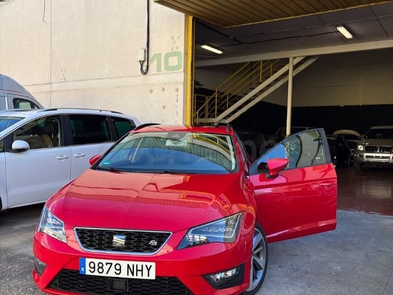 Usado Seat Leon FR 184 CV (135 kW) 2015 Rojo Familiar