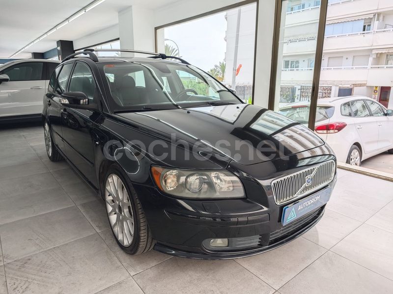Usado Volvo V50 Momentum 180 CV (132 kW) 2006 Negro Familiar