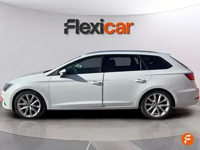 Usado Seat Leon Reference 115 CV (84 kW) 2018 Blanco Berlina